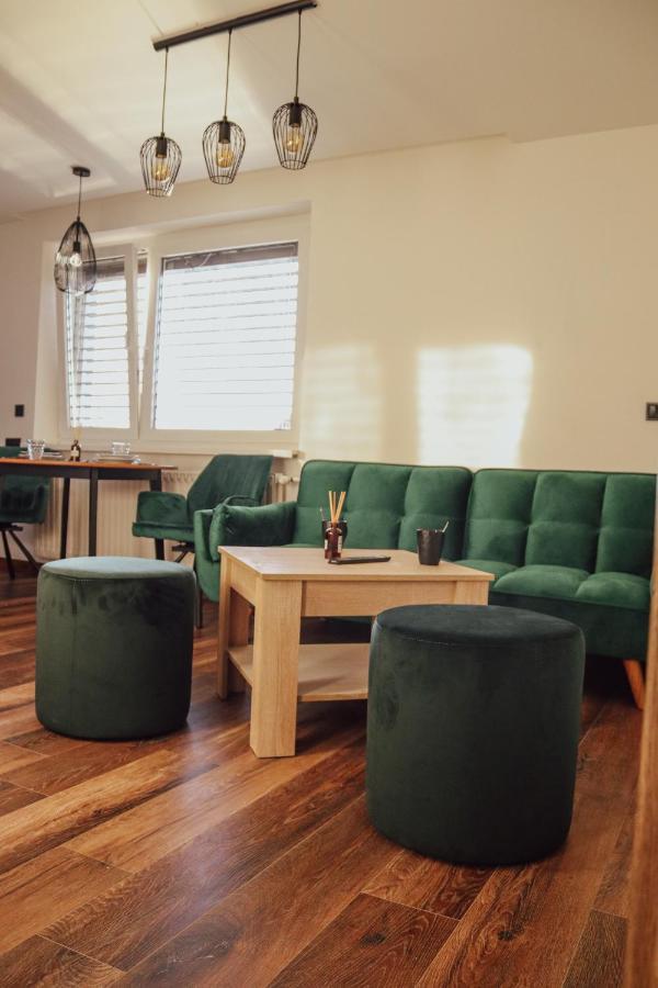 Iq Apartments Prešov Buitenkant foto