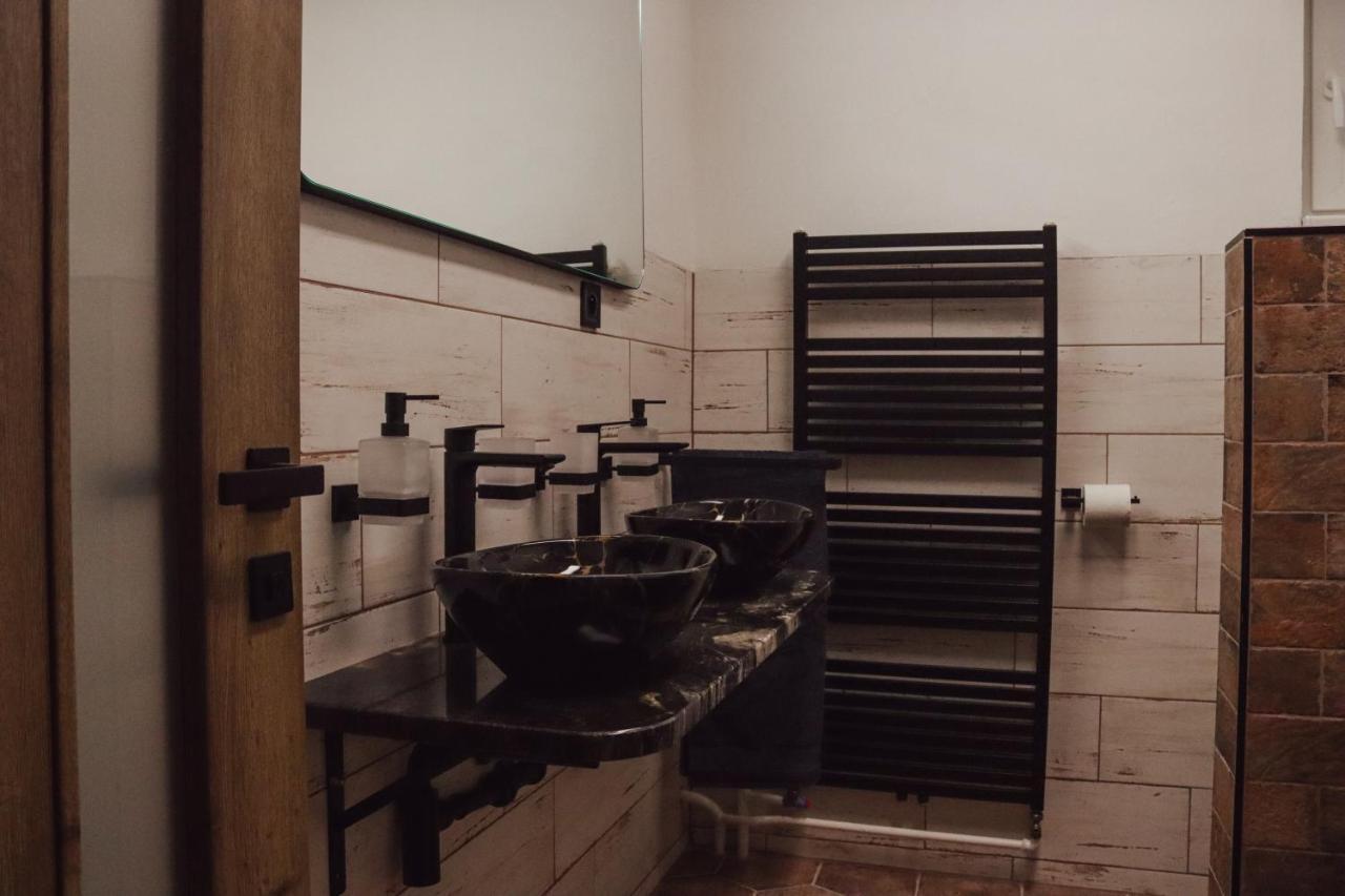Iq Apartments Prešov Buitenkant foto