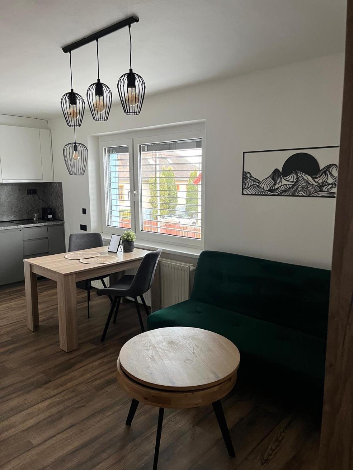 Iq Apartments Prešov Buitenkant foto