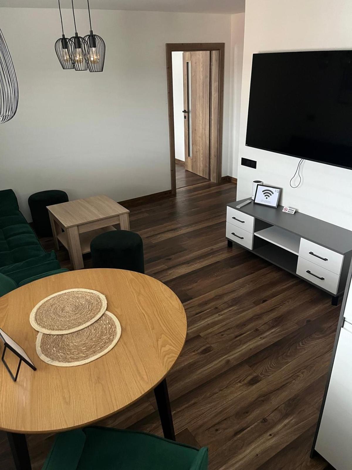 Iq Apartments Prešov Buitenkant foto