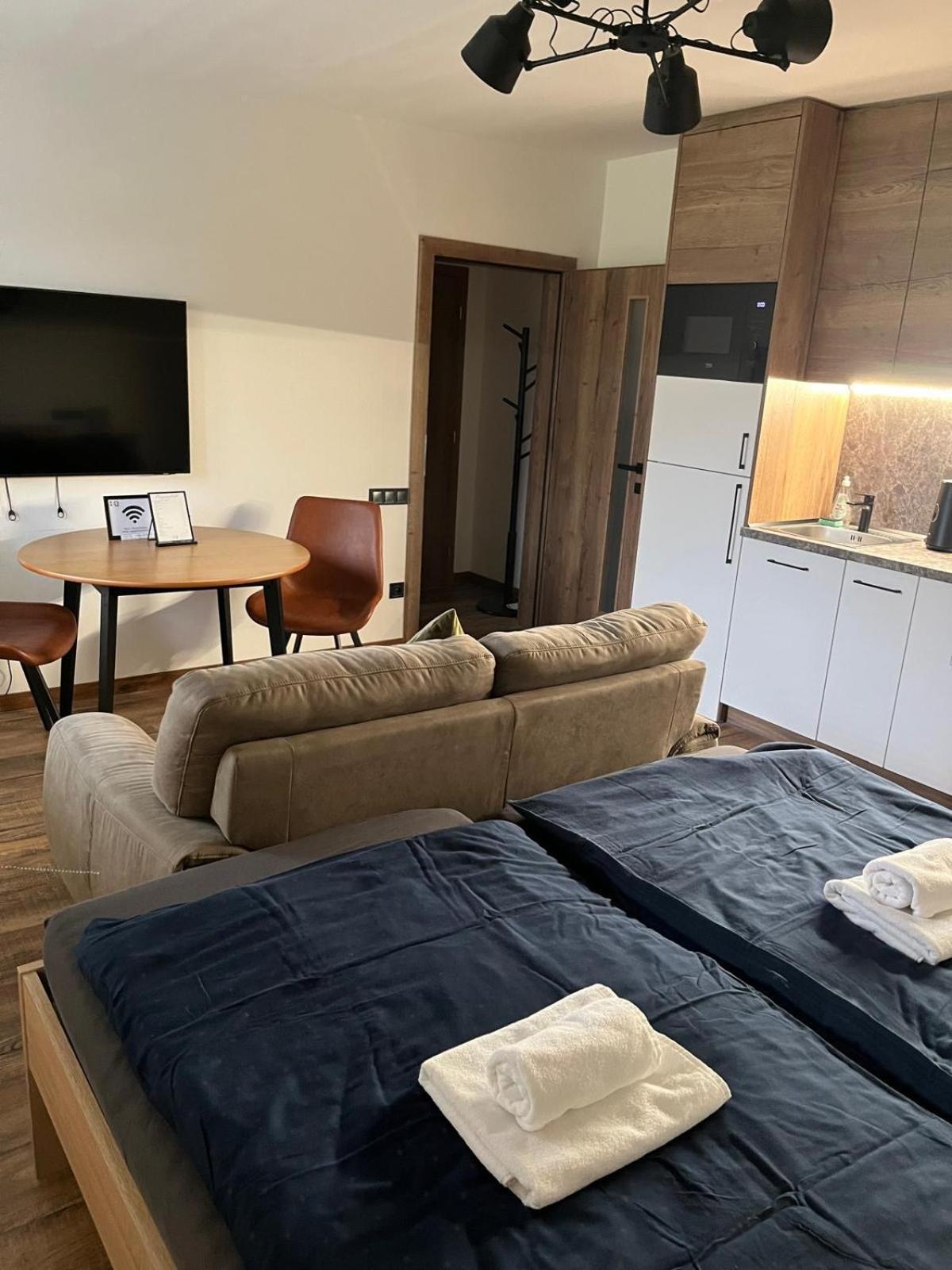 Iq Apartments Prešov Buitenkant foto