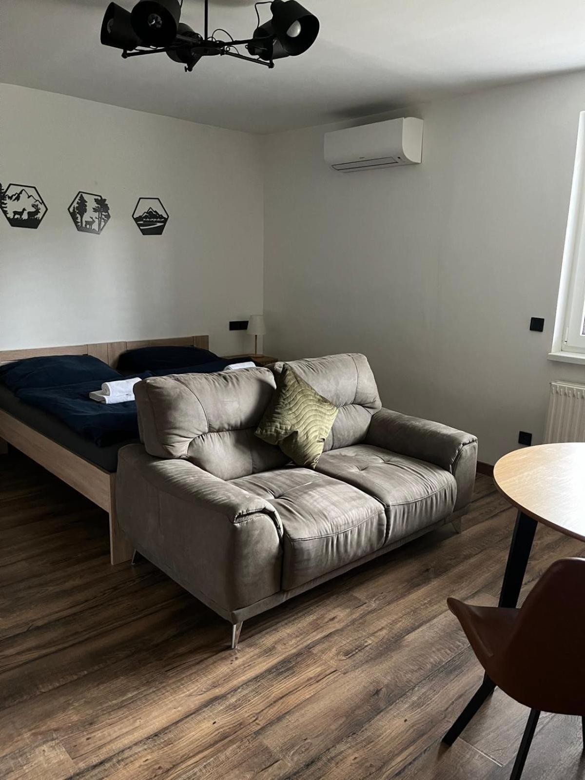 Iq Apartments Prešov Buitenkant foto