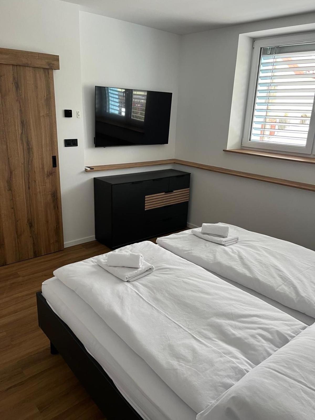 Iq Apartments Prešov Buitenkant foto