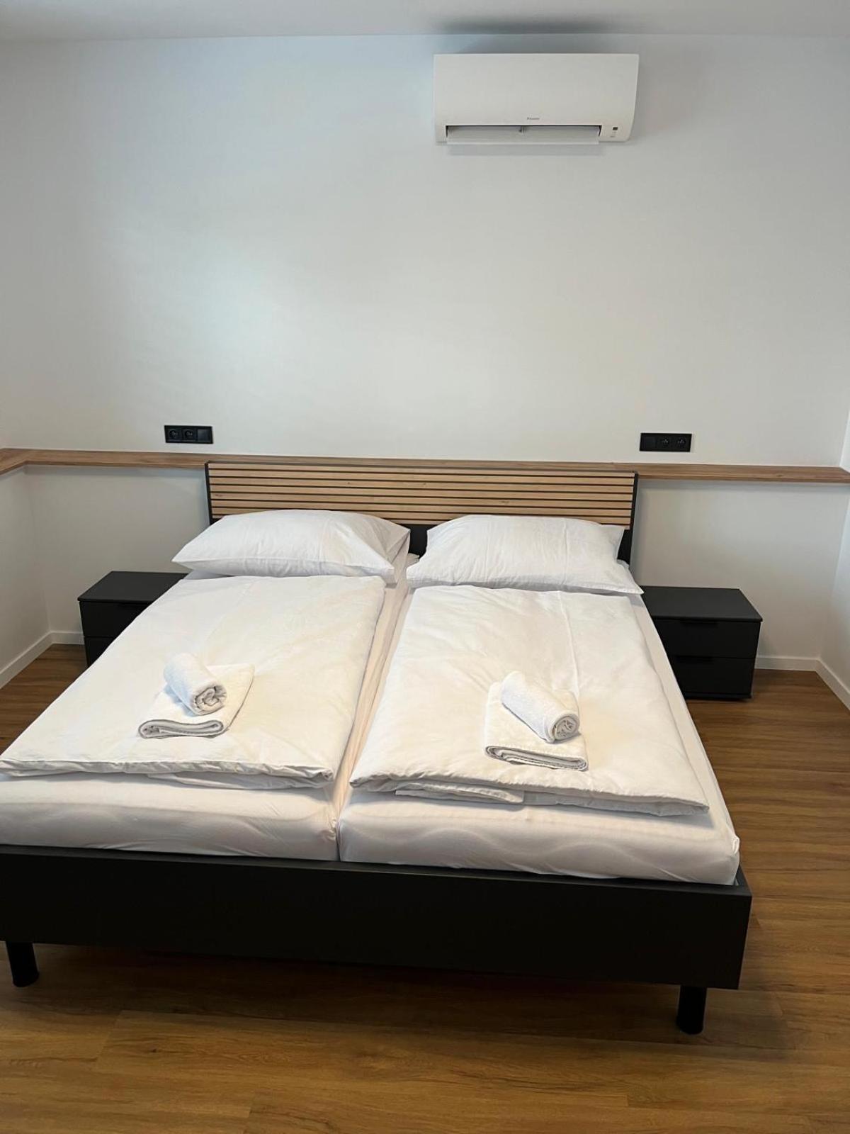 Iq Apartments Prešov Buitenkant foto