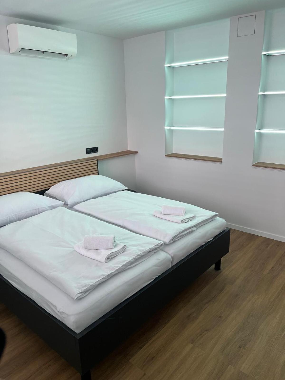 Iq Apartments Prešov Buitenkant foto
