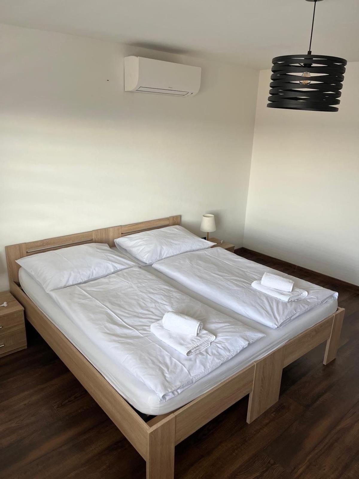 Iq Apartments Prešov Buitenkant foto