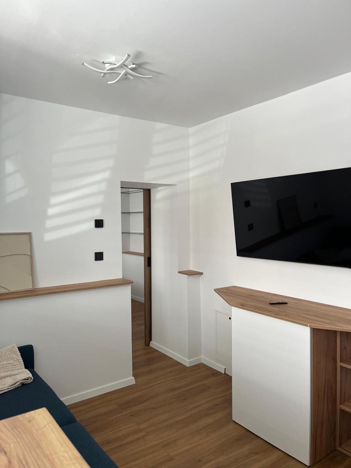 Iq Apartments Prešov Buitenkant foto